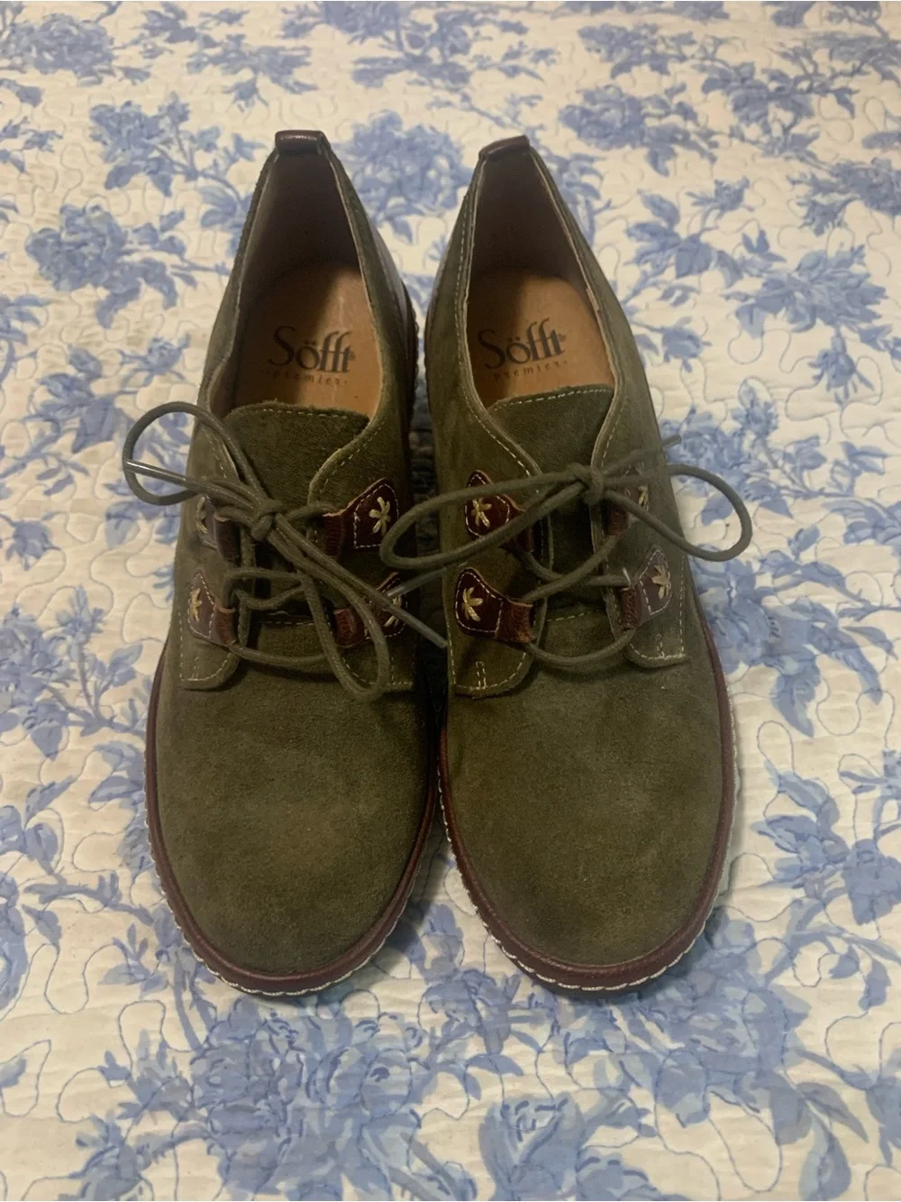 Sofft Olive Green Suede Wedge Oxfords with Brown Trim